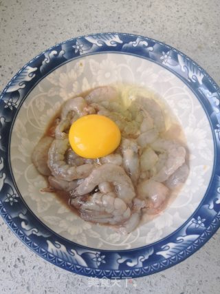 软炸虾仁的做法步骤：4
