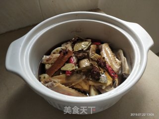 卤鸭翅莲藕的做法步骤：7