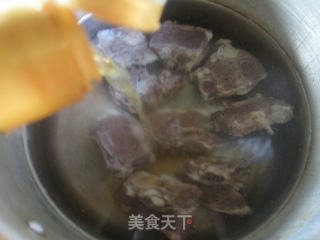 牛排骨冬瓜汤的做法步骤：3