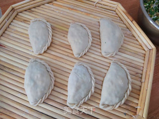香菇韭菜盒子的做法步骤：13