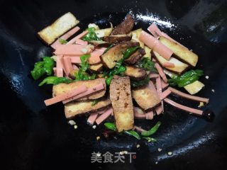 香干炒火腿的做法步骤：8