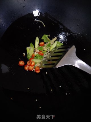 木耳核桃仁的做法步骤：3