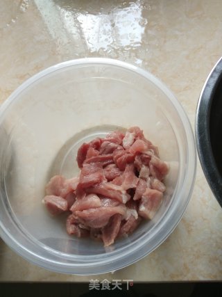 腐竹闷肉♥的做法步骤：3