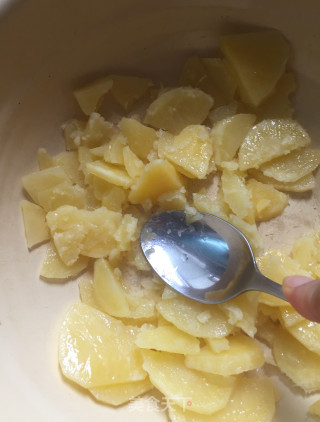 土豆饼的做法步骤：4