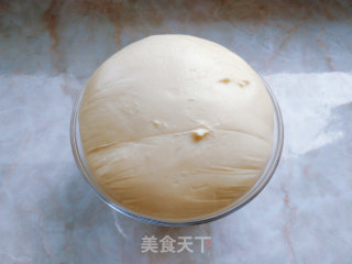 蛋黄肉松麻薯红豆芋泥包的做法步骤：6