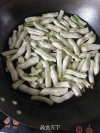 白四季豆烧肉的做法步骤：2