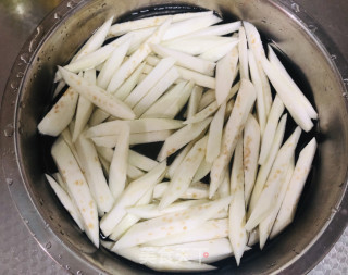 茄子淀粉的做法步骤：2
