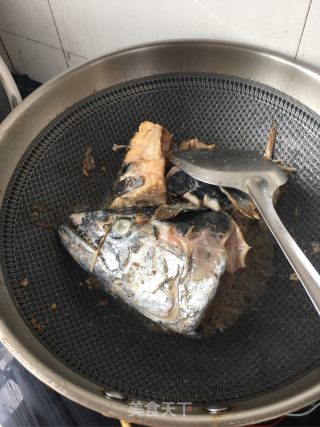酱烧鲅鱼头的做法步骤：8