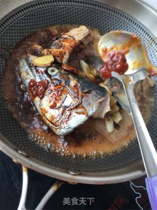 酱烧鲅鱼头的做法步骤：15