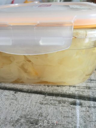 冰糖银耳甜桃冷饮的做法步骤：9