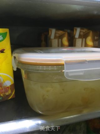 冰糖银耳甜桃冷饮的做法步骤：10