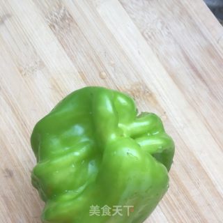 麻椒炒肘子肉的做法步骤：1