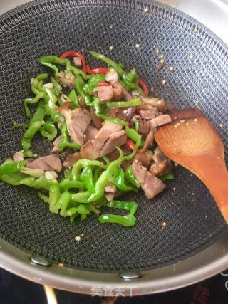 麻椒炒肘子肉的做法步骤：9
