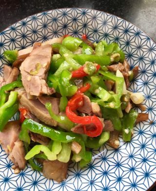 麻椒炒肘子肉的做法步骤：10