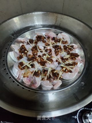 豉汁蒸白鳝的做法步骤：6