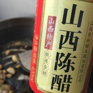 蒜子烧鲽鱼头的做法步骤：15