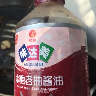 蒜子烧鲽鱼头的做法步骤：16