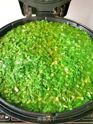 韭菜鸡蛋饼的做法步骤：5