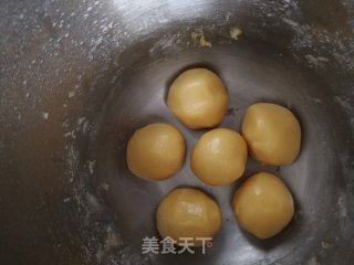 菠萝包的做法步骤：8