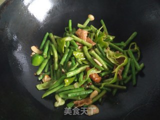 豆角焖面的做法步骤：4