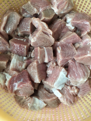 牛肉鸡蛋盖浇饭的做法步骤：1