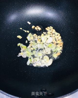韩式辣酱炒面的做法步骤：5