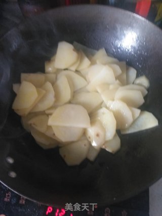 干锅土豆片的做法步骤：7