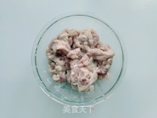毛豆青椒炒肉丝的做法步骤：4