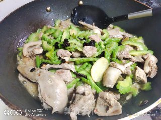 苦瓜焖鸭肉的做法步骤：9