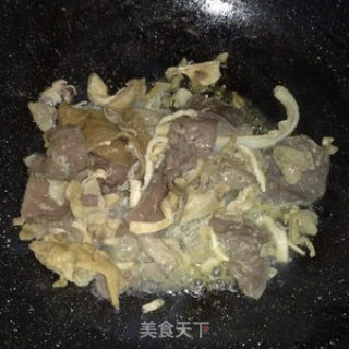 福鼎小吃牛杂弹粉的做法步骤：1
