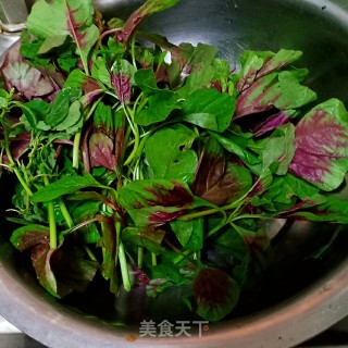 清炒苋菜的做法步骤：1