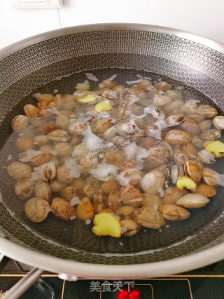 花蛤汤的做法步骤：5