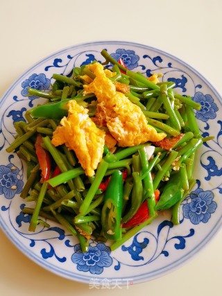鸡蛋炒空心菜梗的做法步骤：7
