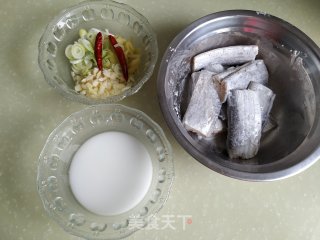 红烧带鱼的做法步骤：3