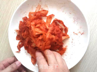 凉拌萝卜片（丝）的做法步骤：5