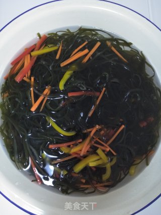 彩椒拌海带的做法步骤：7