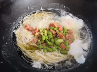 豆米鸡蛋汤面的做法步骤：6