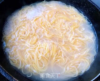 #面条#红烧鸡腿面的做法步骤：8