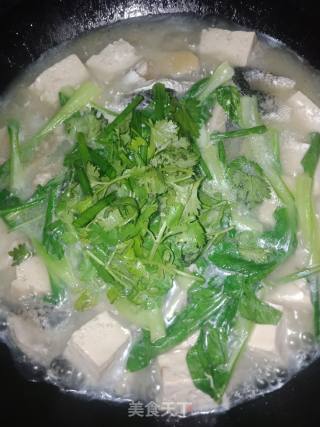 鱼骨豆腐汤的做法步骤：4