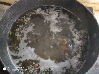 快手餐  紫菜蛋花汤的做法步骤：3