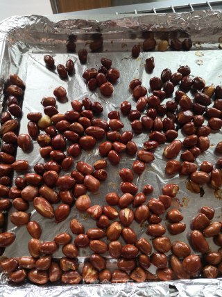烤花生的做法步骤：1