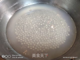 西瓜西米露的做法步骤：1