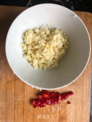 蒜蓉丝瓜的做法步骤：2