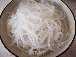 豆角炖粉条的做法步骤：2