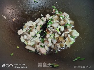 肉丁炒芸豆的做法步骤：3