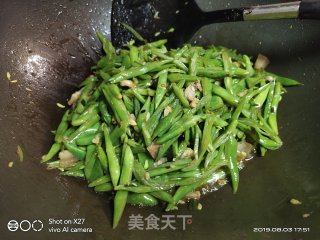 肉丁炒芸豆的做法步骤：7