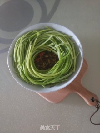 凉拌蒜苔的做法步骤：8