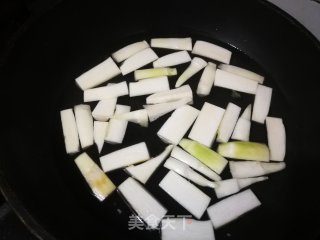 茭白炒玉米的做法步骤：4