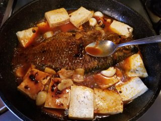 豆腐烧立鱼的做法步骤：9
