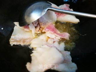 简单小炒肉的做法步骤：2